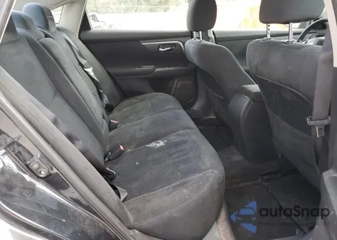 2015 Nissan Altima 2.5 z USA, uszkodzony, nr VIN 1N4AL3AP2FN324383